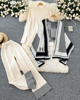 European style scarves Casual sweater a set for women