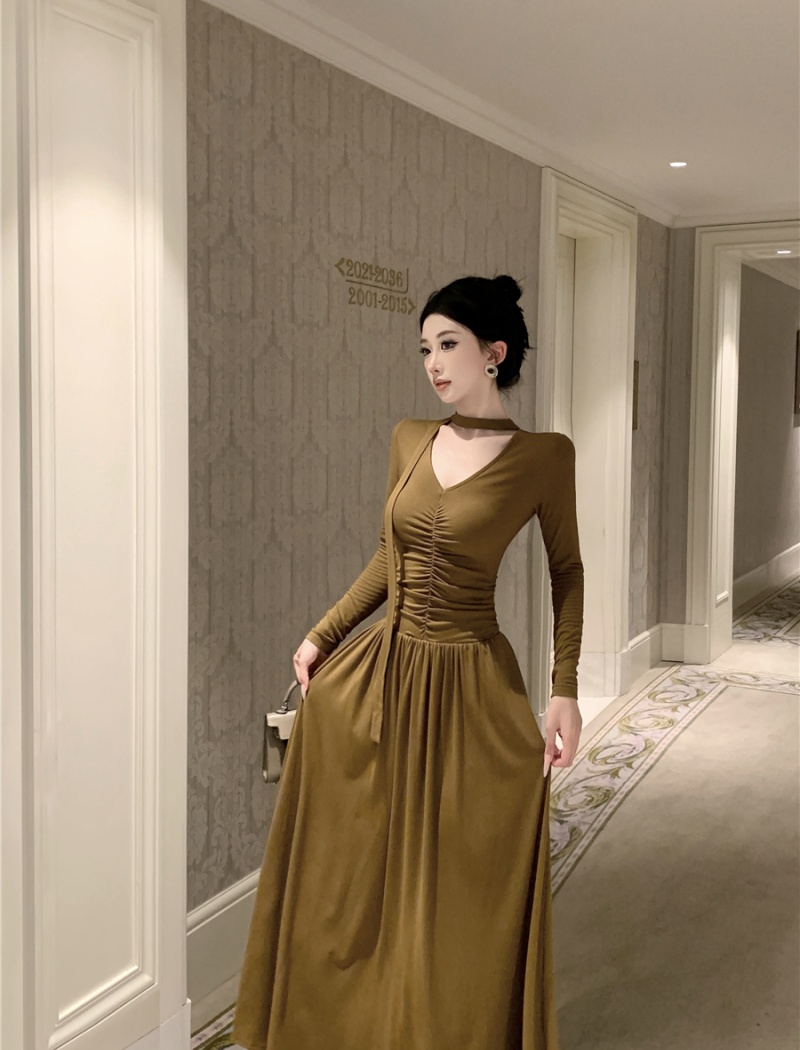 Niche A-line autumn and winter streamer fold dress for women