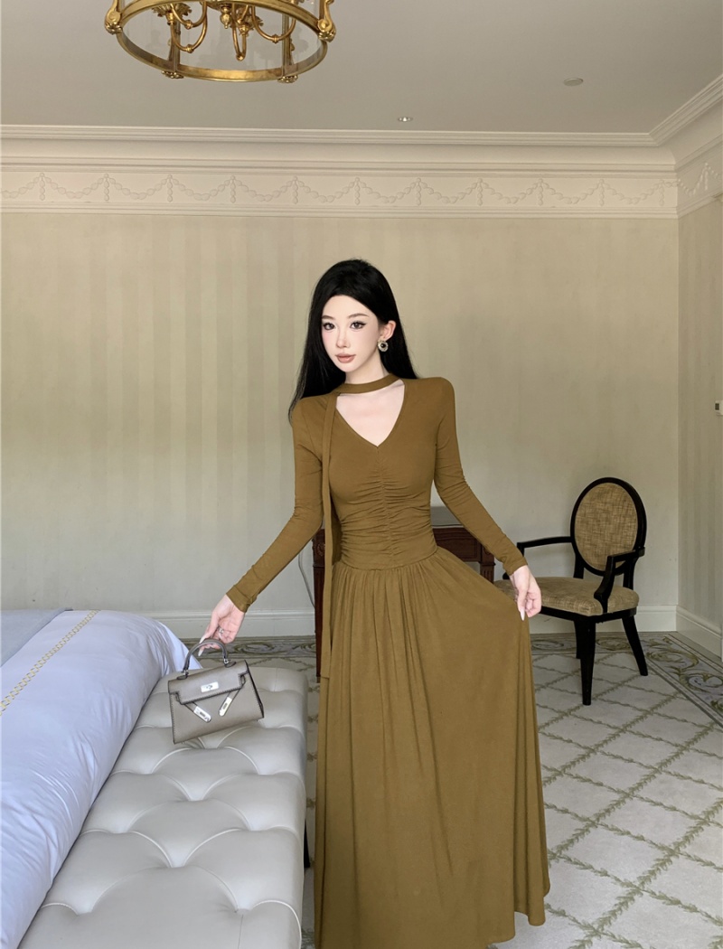 Niche A-line autumn and winter streamer fold dress for women