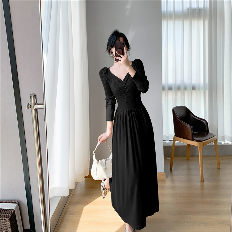 Inside the ride long dress V-neck sweater dress