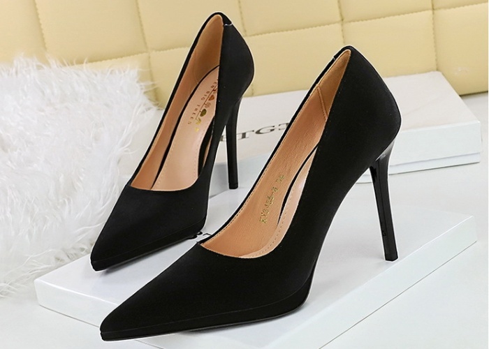 European style high-heeled platform broadcloth shoes