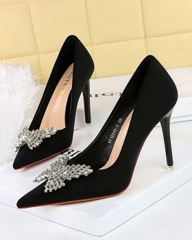 Low metal shoes banquet high-heeled shoes for women