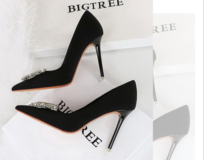 Low metal shoes banquet high-heeled shoes for women