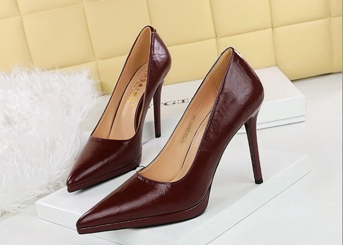 Low platform European style high-heeled shoes for women