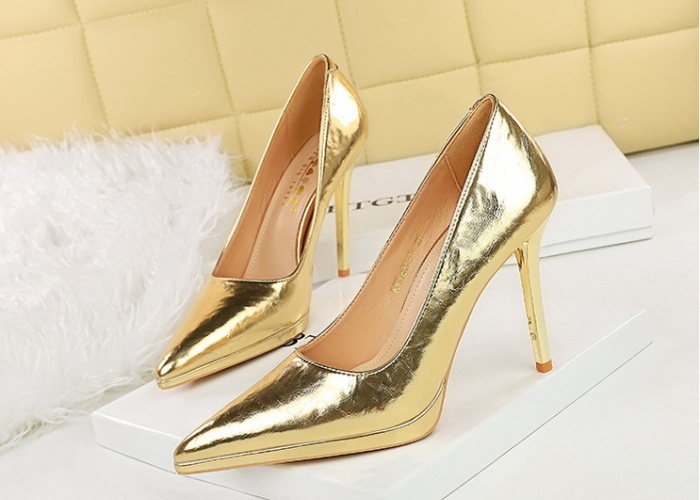 European style retro high-heeled shoes pointed low shoes for women