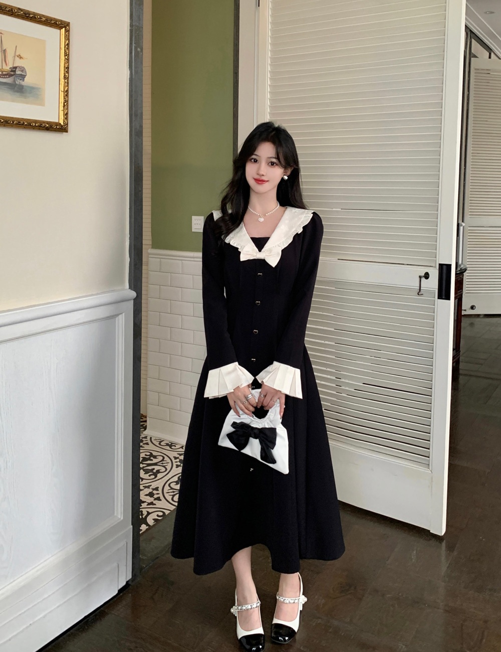 Fat pinched waist doll collar black long dress for women