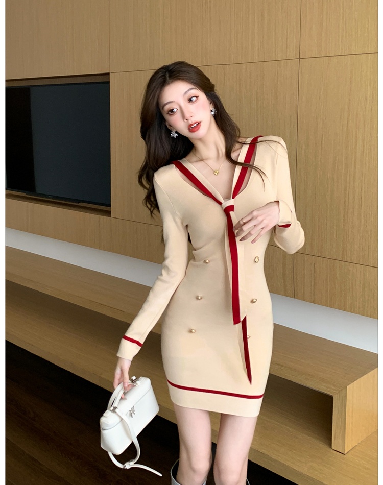 Slim V-neck short package hip autumn and winter dress