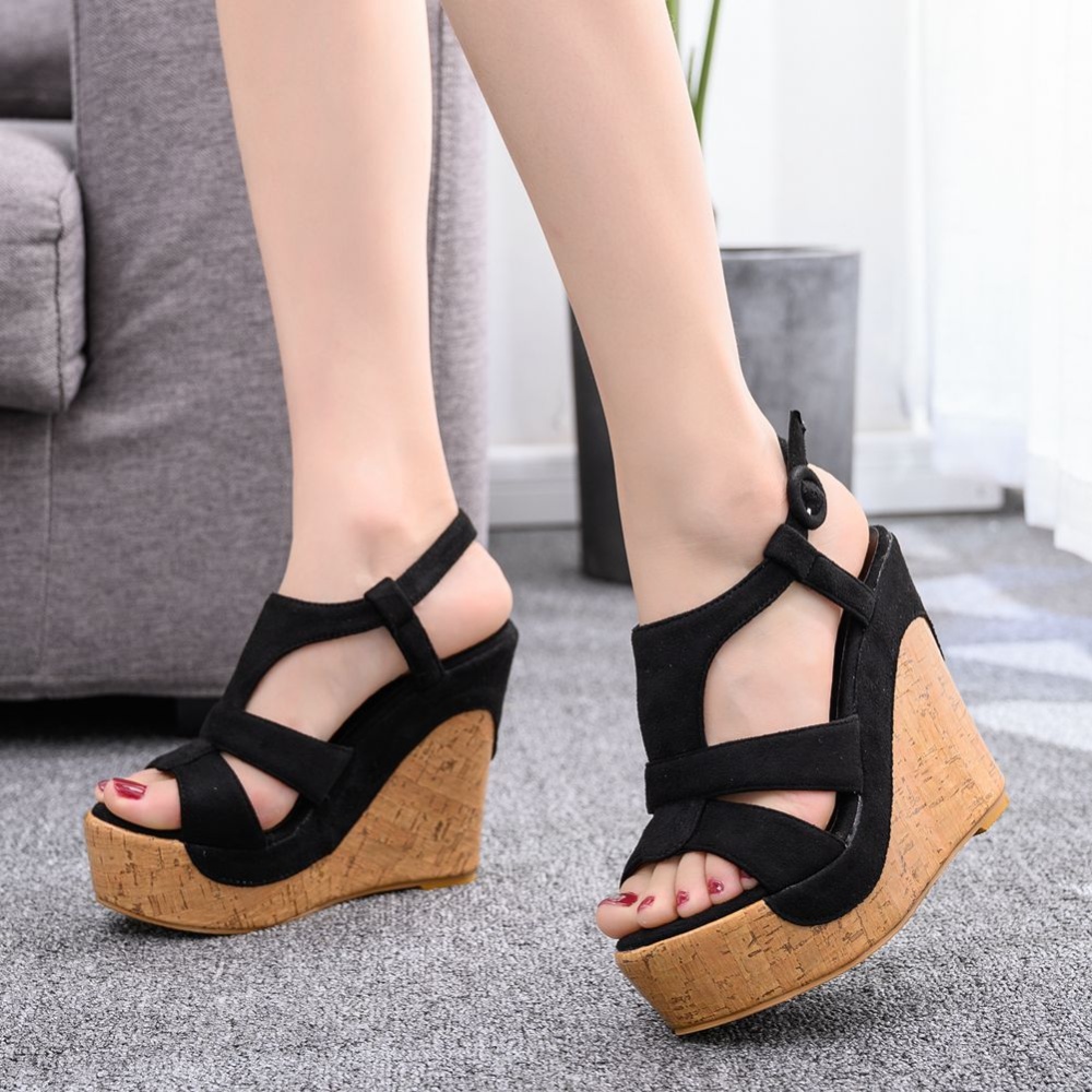 Thick crust platform slipsole sandals for women