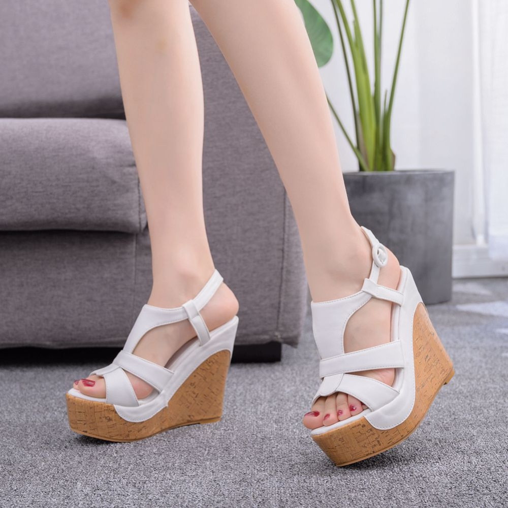 Thick crust platform slipsole sandals for women