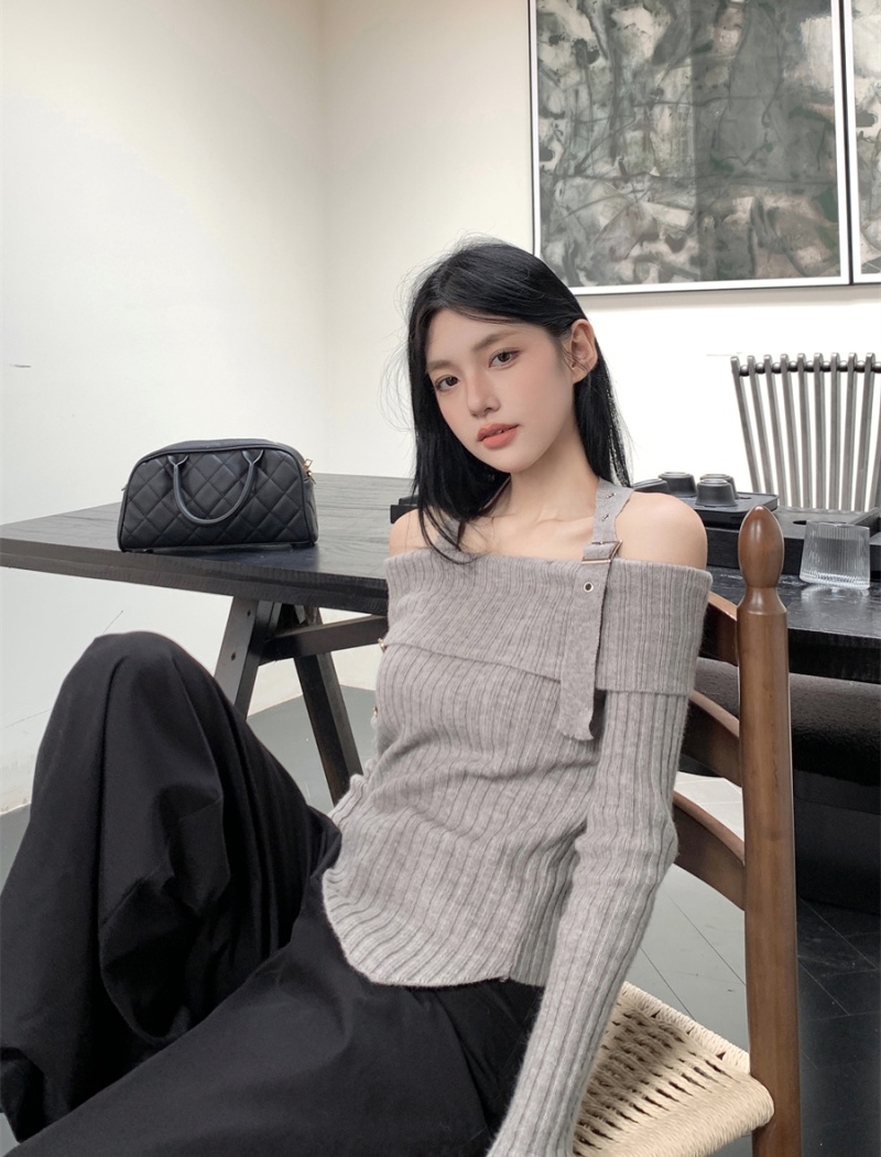 Flat shoulder sweater halter bottoming shirt