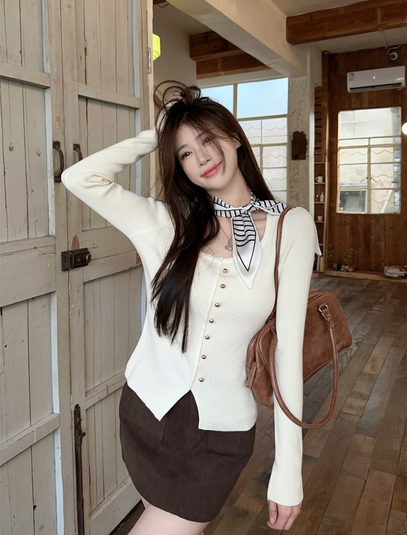 Irregular bottoming shirt square collar scarves for women