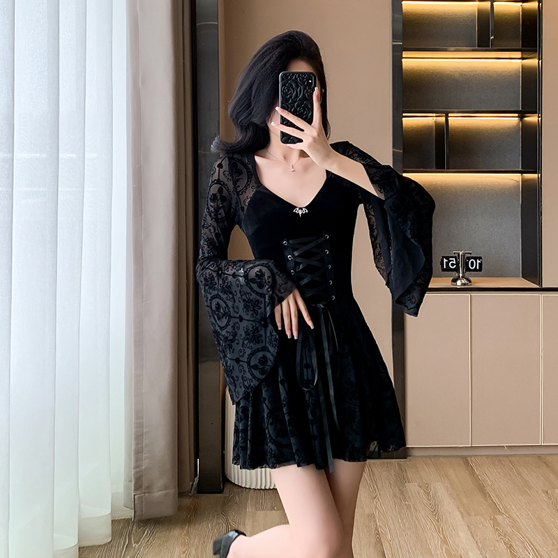 Velvet ghost maiden black retro dress