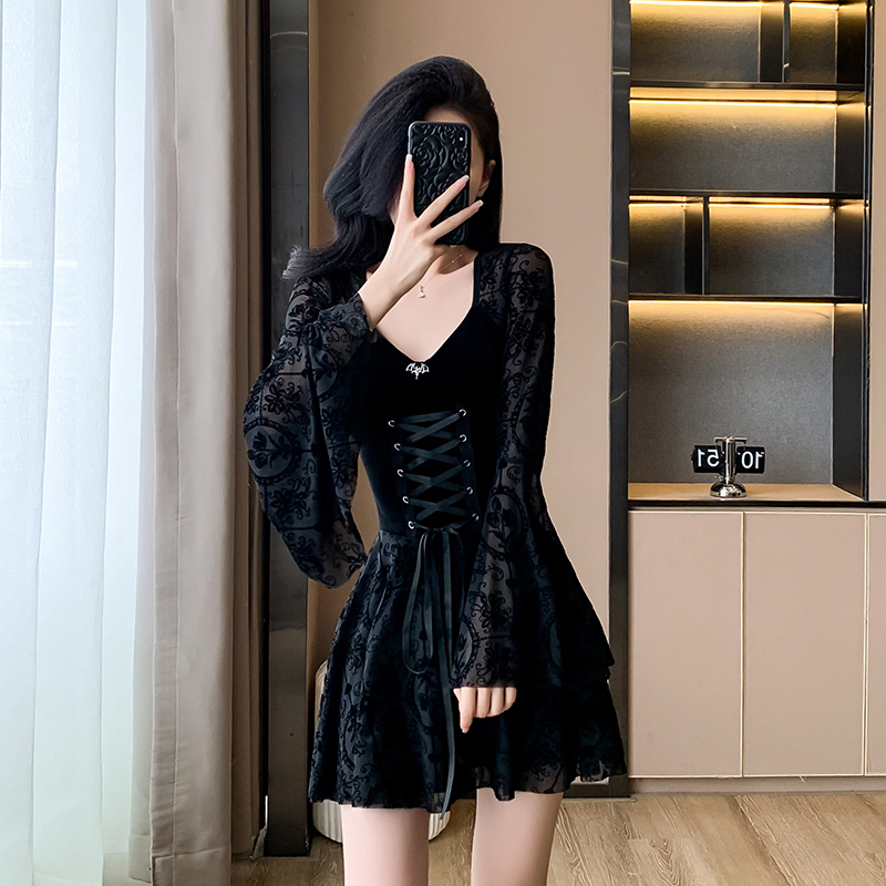 Velvet ghost maiden black retro dress