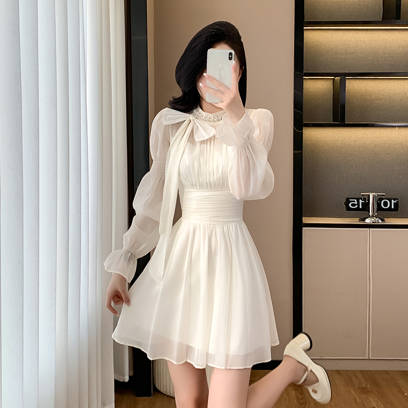 Unique long sleeve T-back temperament pinched waist dress