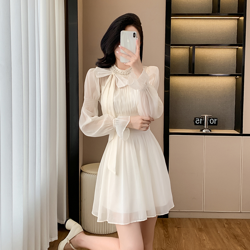 Unique long sleeve T-back temperament pinched waist dress