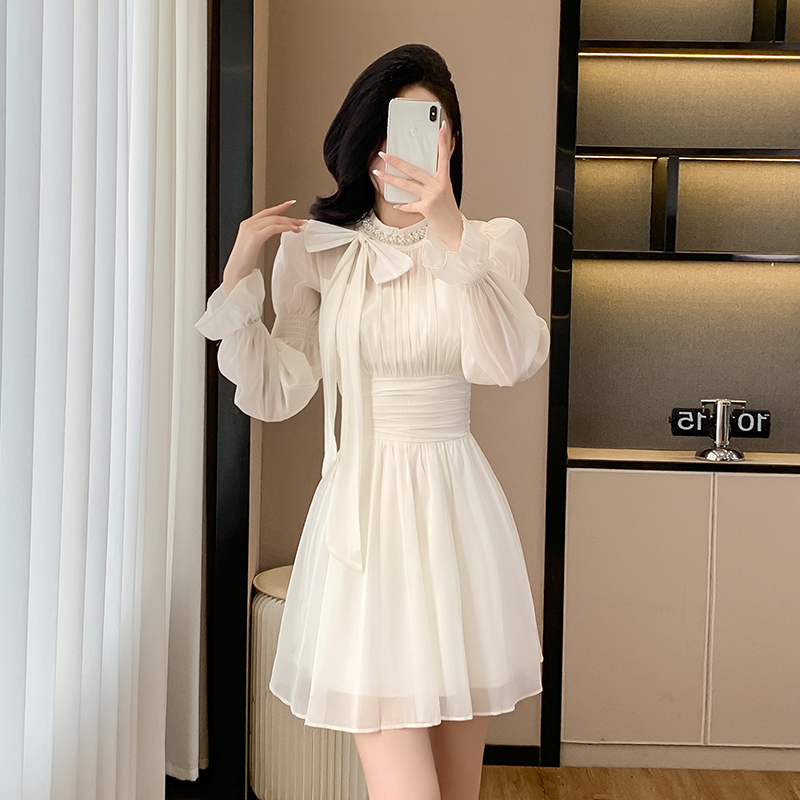 Unique long sleeve T-back temperament pinched waist dress