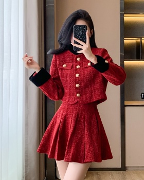 Red spring and autumn skirt pleated coat 2pcs set