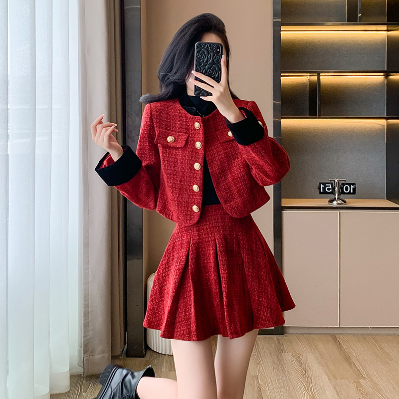 Red spring and autumn skirt pleated coat 2pcs set