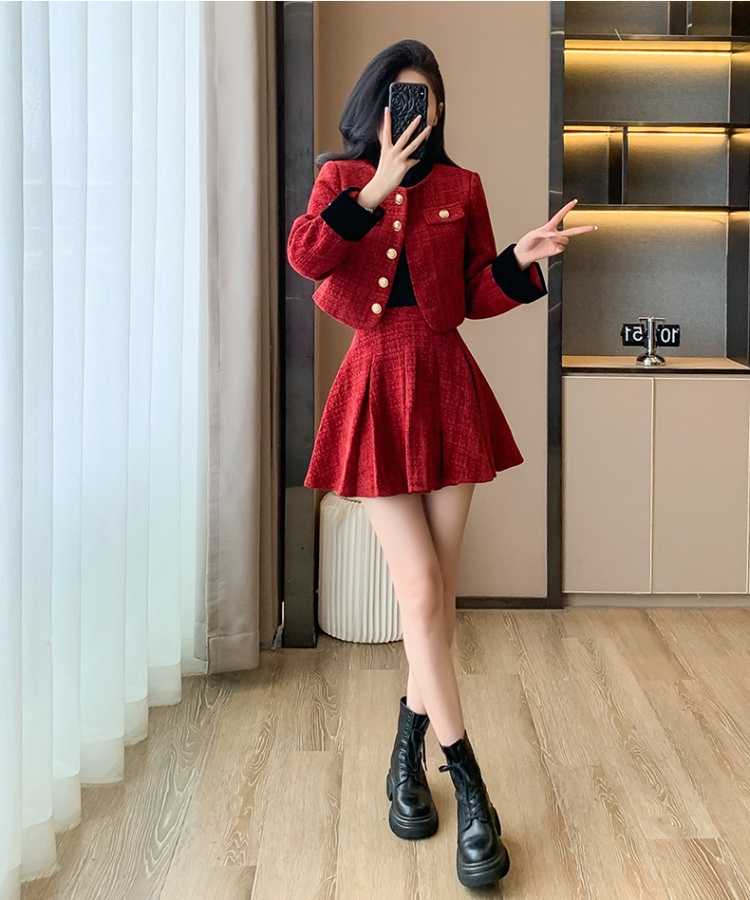 Red spring and autumn skirt pleated coat 2pcs set