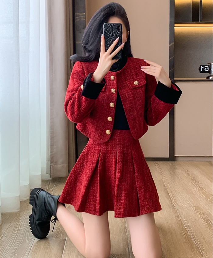 Red spring and autumn skirt pleated coat 2pcs set