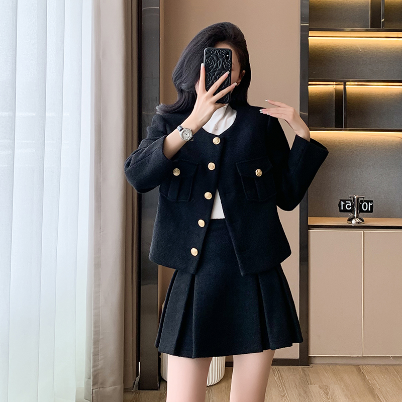 Chanelstyle skirt temperament coat a set for women