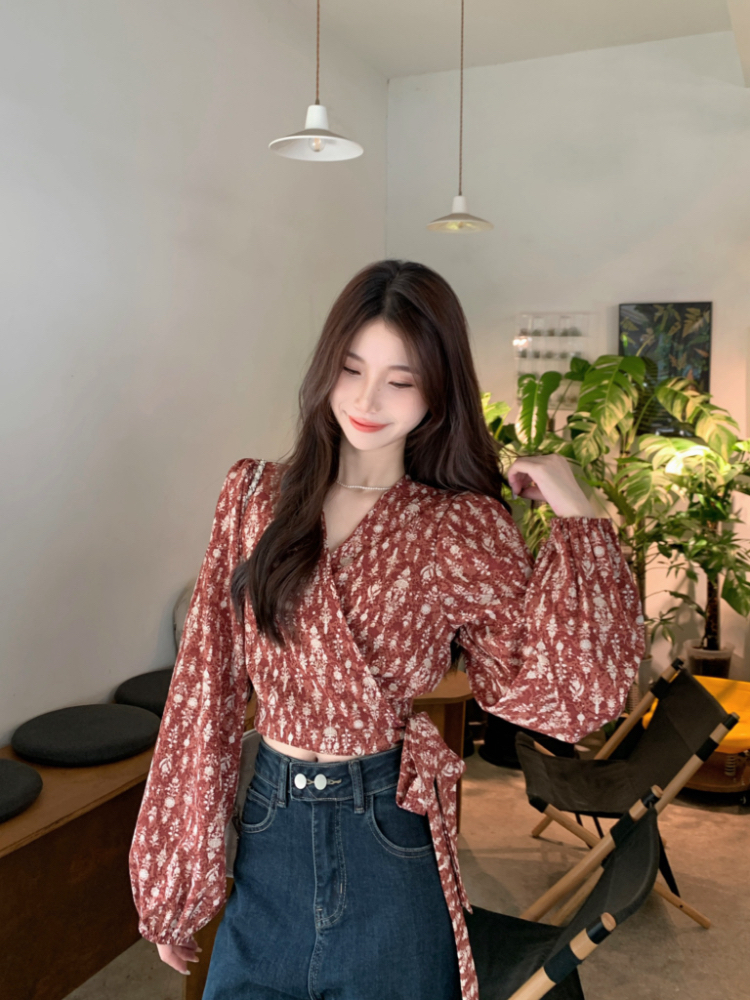 Floral retro Korean style shirt V-neck unique tops