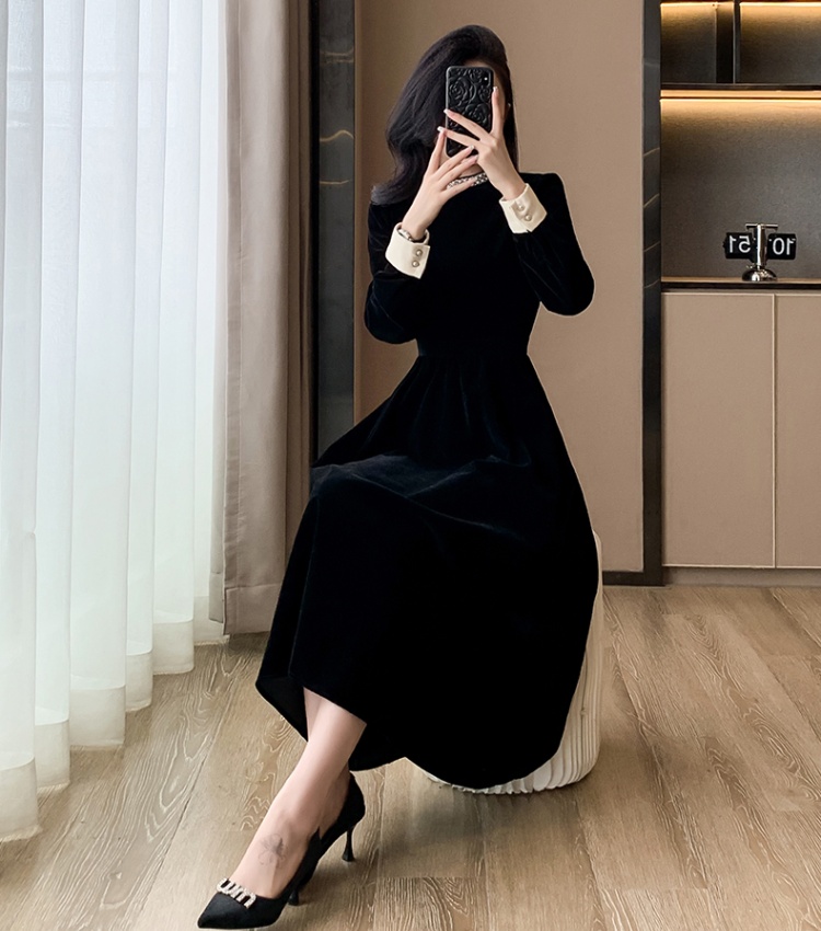 Slim velvet black dress pinched waist Hepburn style long dress