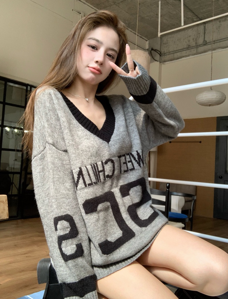 Lazy loose pullover V-neck sweater