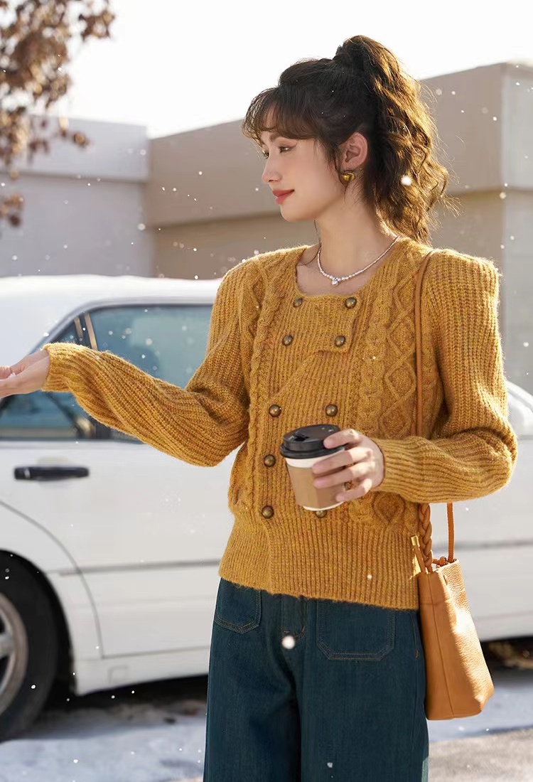 Autumn and winter knitted sweater round neck tops for women