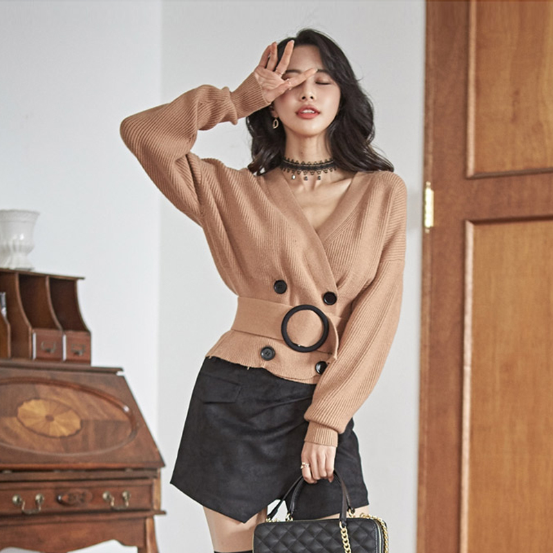 Korean style knitted V-neck slim long sleeve sweater