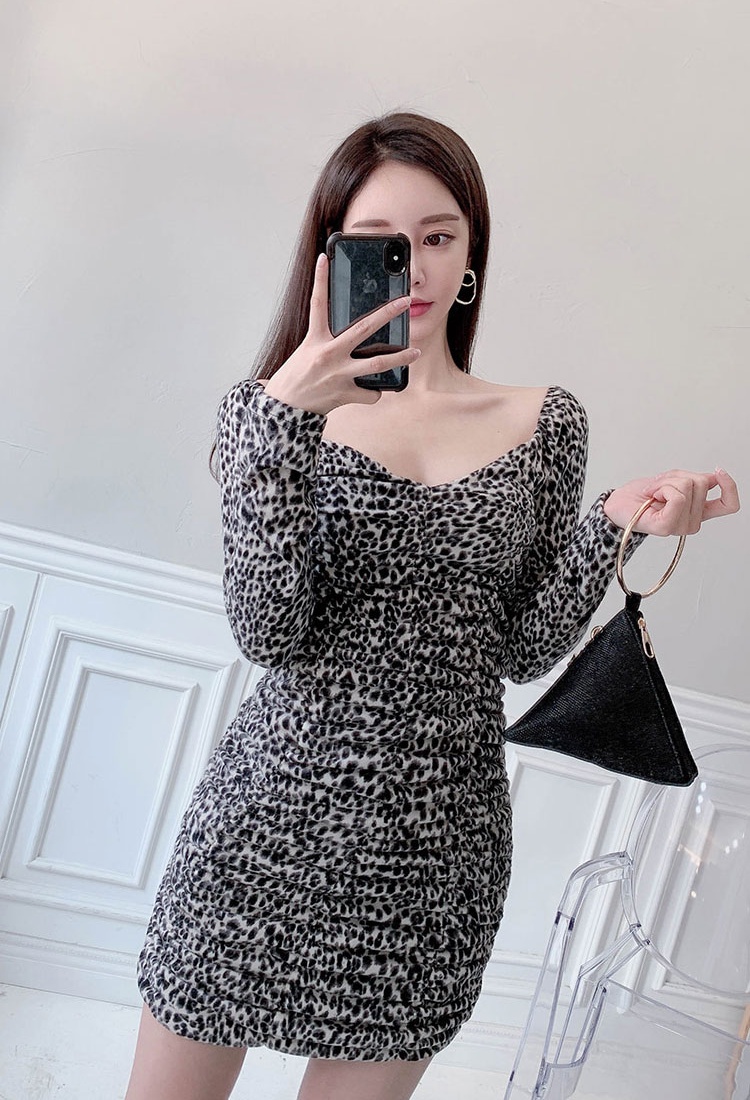 Lady slim T-back spring and autumn V-neck dress