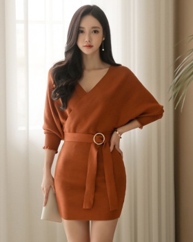 Korean style knitted T-back frenum lady sweater