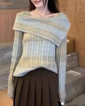 Niche France style autumn stripe sweater for women