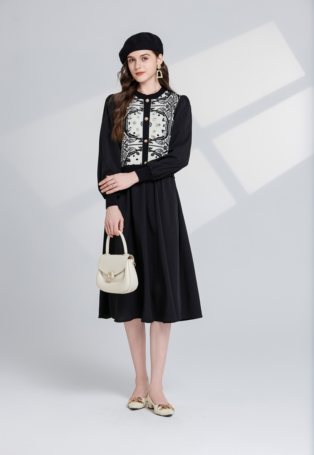 Chinese style lady pattern round neck classical dress