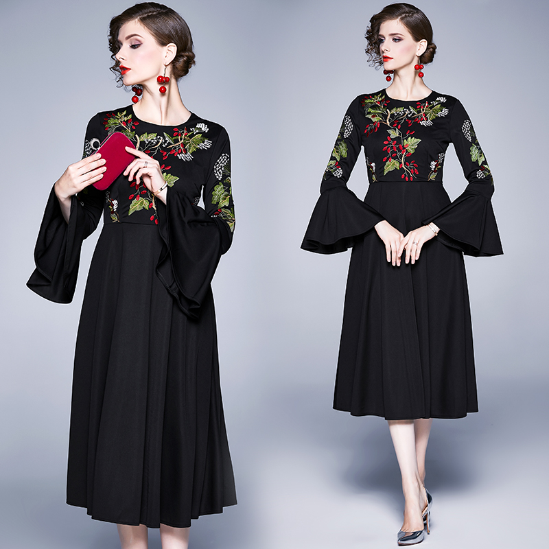 Pinched waist crimp embroidered flowers dress for women