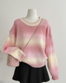 Show young gradient autumn temperament sweater for women