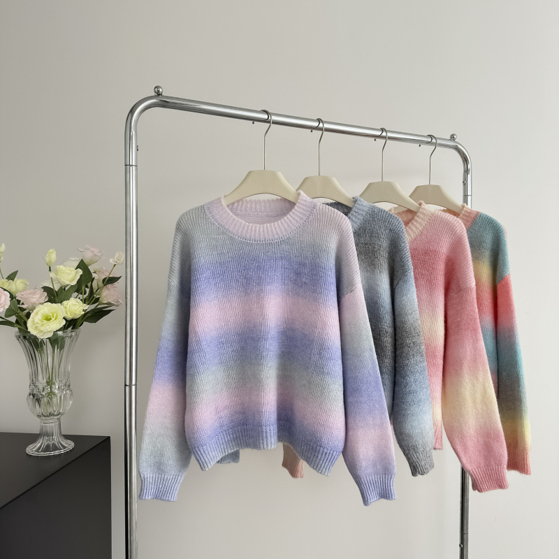 Show young gradient autumn temperament sweater for women