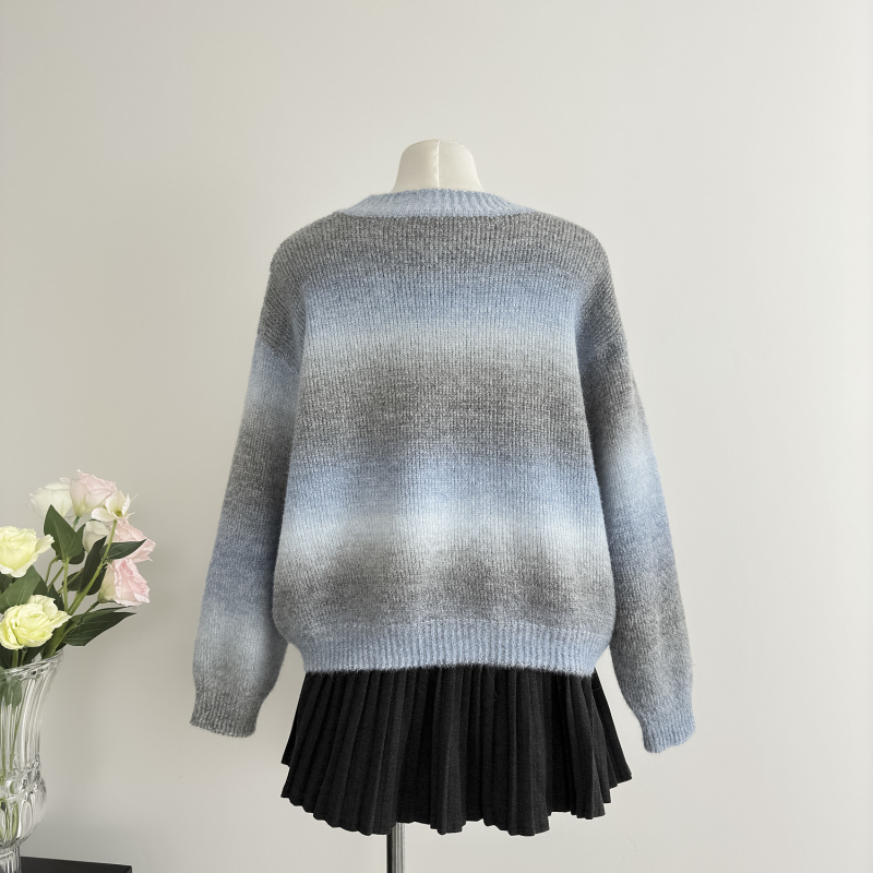 Show young gradient autumn temperament sweater for women