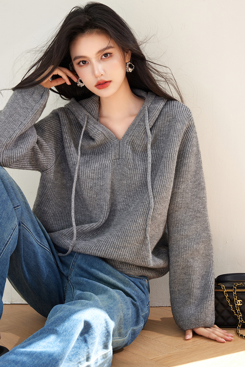 V-neck lazy long sleeve fashion knitted loose sweater for women