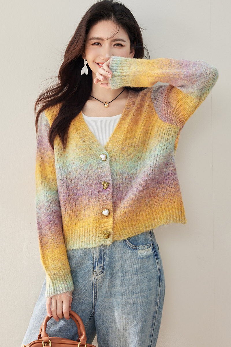 Knitted autumn sweater gradient coat