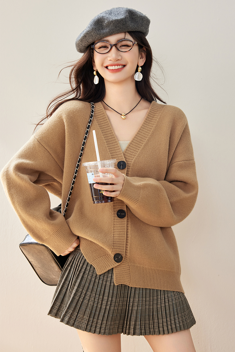 Khaki knitted retro tops camel lazy coat for women