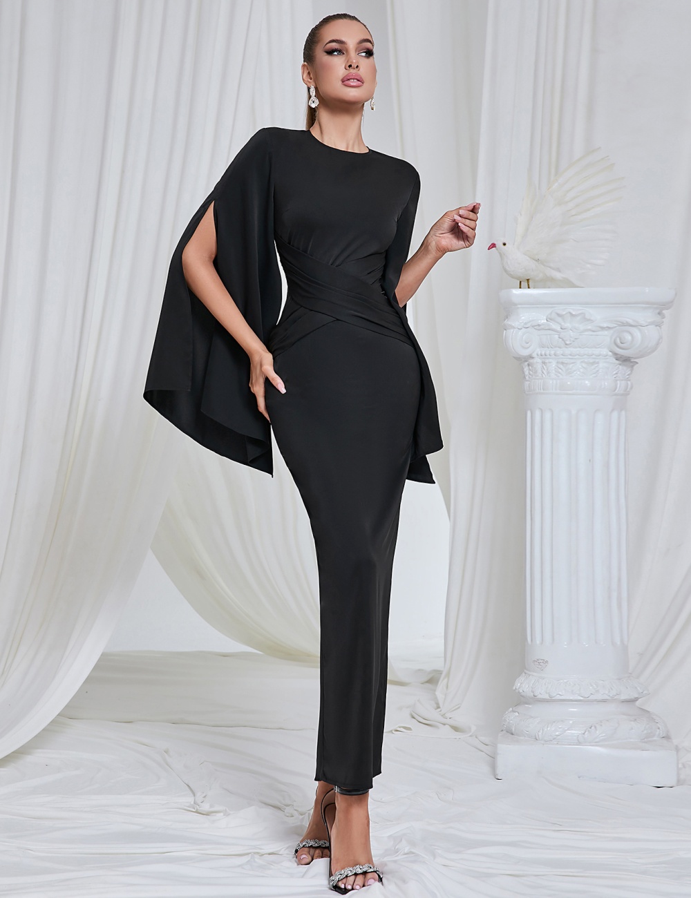 Pure simple evening dress round neck long sleeve dress