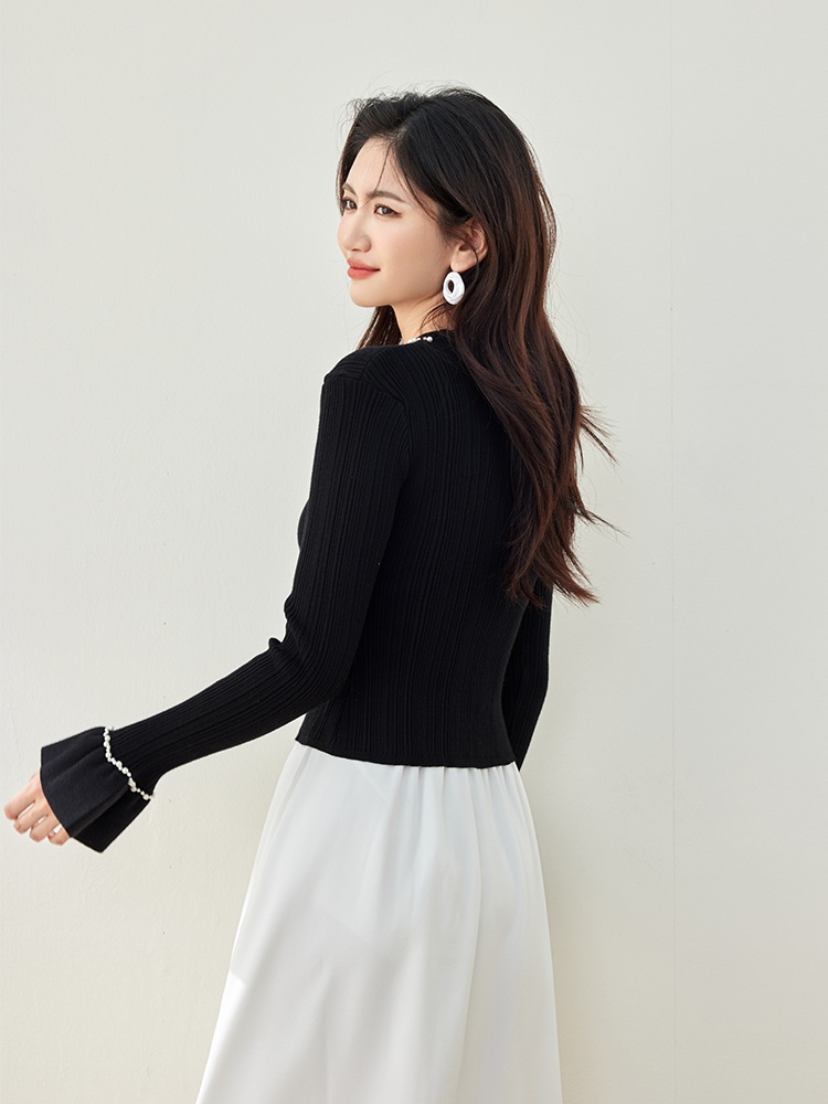 Autumn and winter bottoming shirt trumpet sleeves tops for women