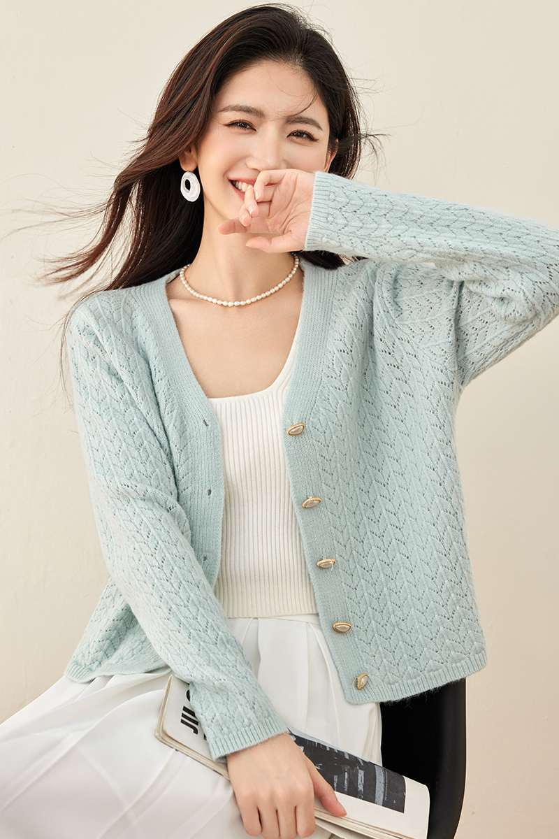 Blue knitted tender tops short V-neck cardigan for women