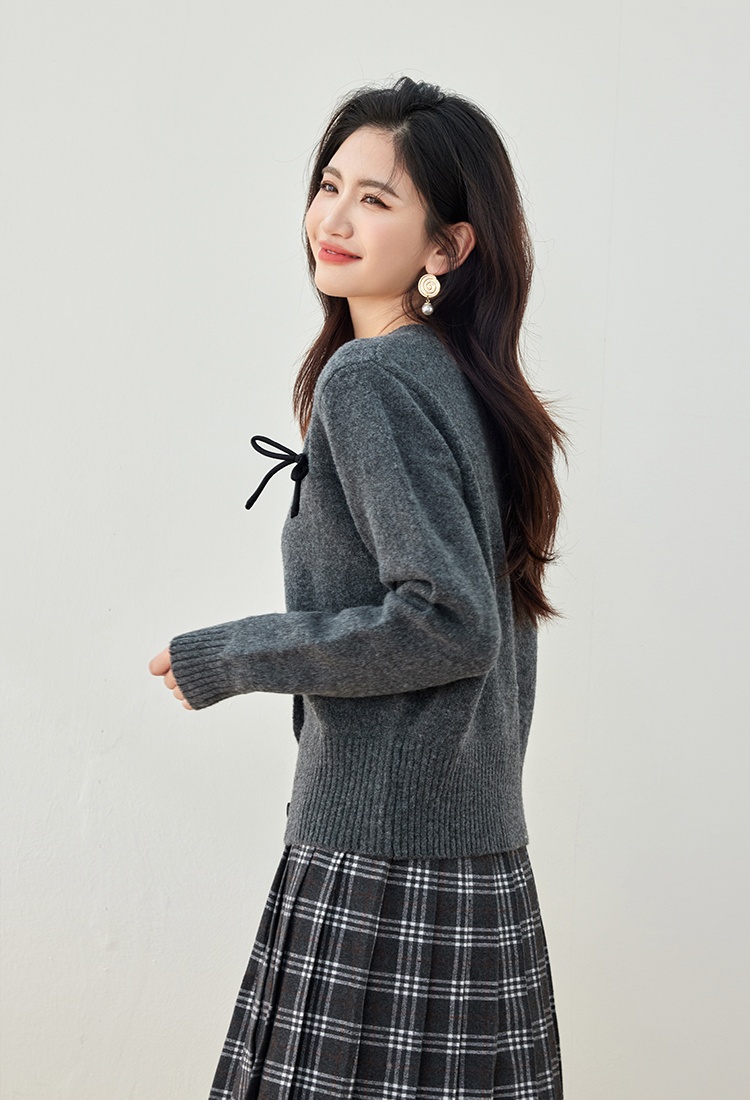 Long sleeve autumn sweater gray short cardigan for women