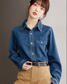 Pocket autumn denim shirt