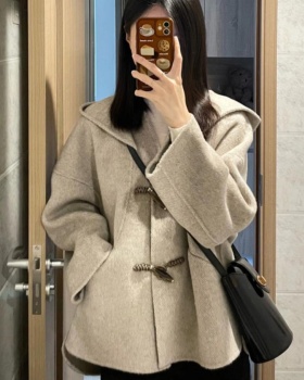 Short thick coat temperament woolen coat for women