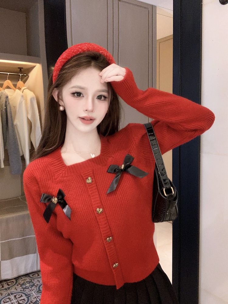 Autumn and winter bow show young sweater for women