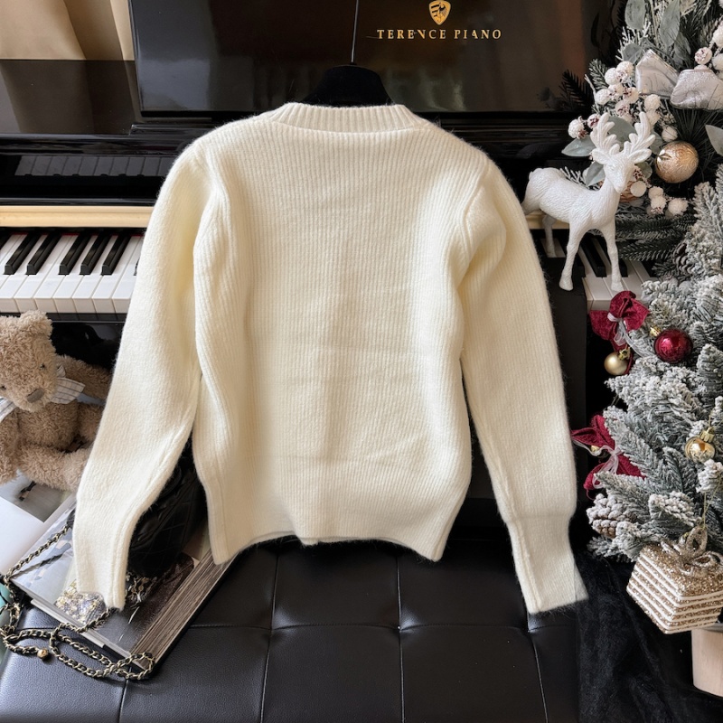 Autumn and winter bow show young sweater for women