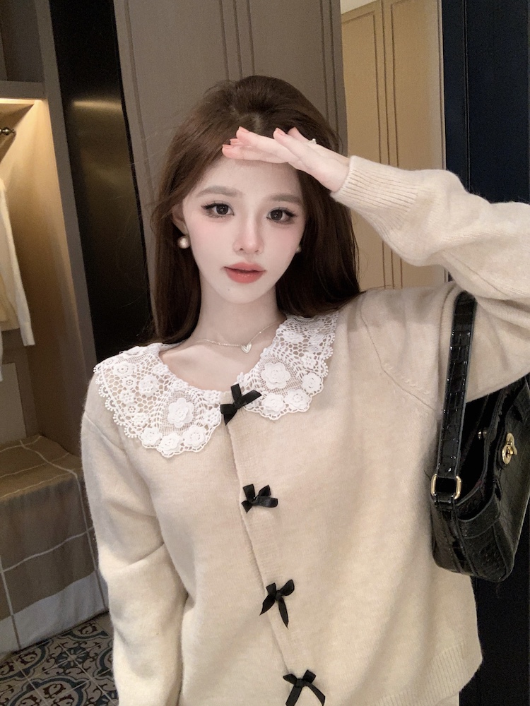 Sweet doll collar autumn and winter sweater for women